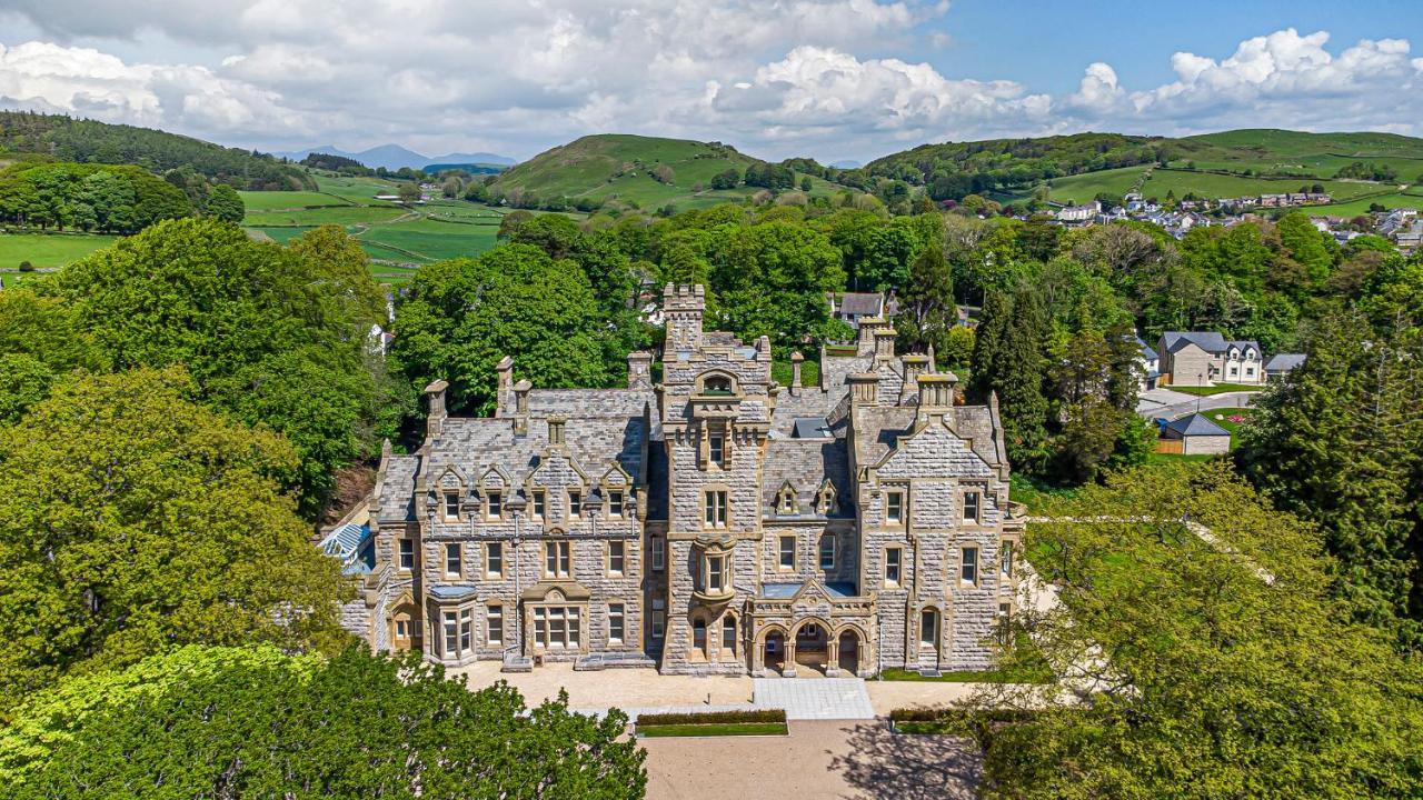The Violet Suite Stone Cross Mansion อัลเวอร์สตัน ภายนอก รูปภาพ