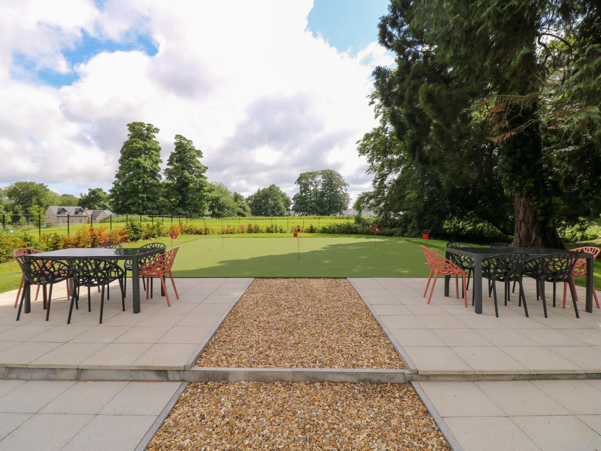 The Violet Suite Stone Cross Mansion อัลเวอร์สตัน ภายนอก รูปภาพ