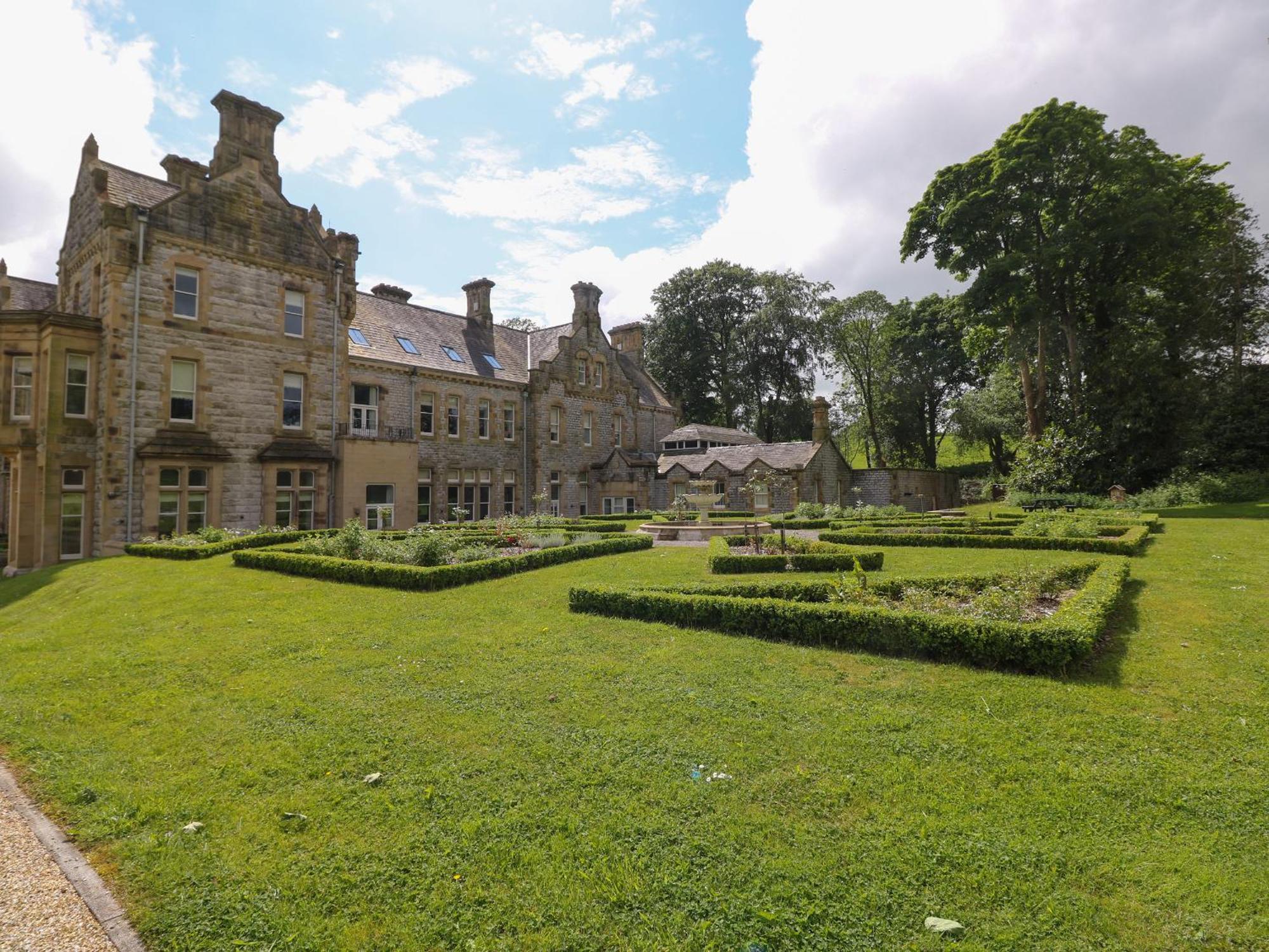 The Violet Suite Stone Cross Mansion อัลเวอร์สตัน ภายนอก รูปภาพ
